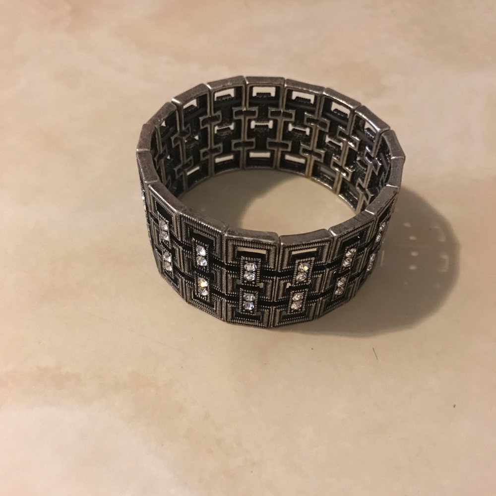 Lia Sophia Stretch Bracelet